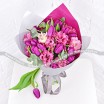 Весенняя серенада - букет из фиолетовых тюльпанов и розовой эустомы 2